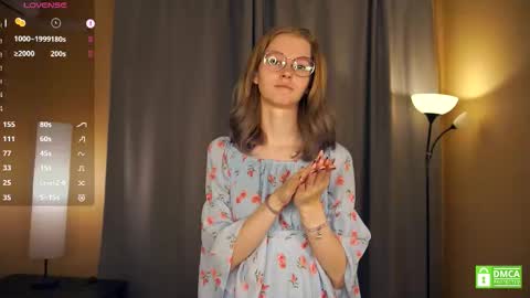 Hello Im Roxy Im just starting my journey here so lets get acquainted online show from 12/17/25, 06:58