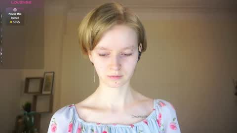 Hello Im Roxy Im just starting my journey here so lets get acquainted online show from 03/25/26, 05:08