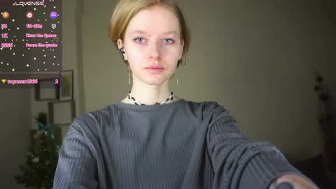 Hello Im Roxy Im just starting my journey here so lets get acquainted online show from 04/07/26, 07:03