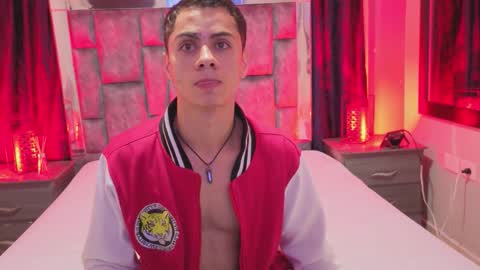 leomonnroe online show from 02/08/26, 03:59