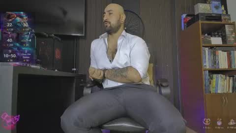 Leon online show from 11/29/25, 11:24