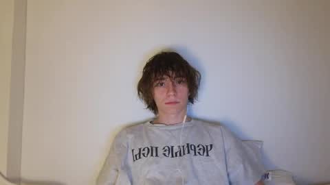 Snapshot of leon_heart666 chatting on 04/19/26, 10:23 Leon online show from 04/19/26, 10:23