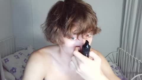 Snapshot of leon_heart666 chatting on 05/08/26, 10:04 Leon online show from 05/08/26, 10:04