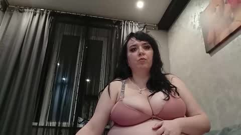 Snapshot of leona_harrison chatting on 10/19/25, 05:57 Leona Harrison online show from 10/19/25, 05:57