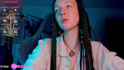 leona online show from 01/29/25, 10:01