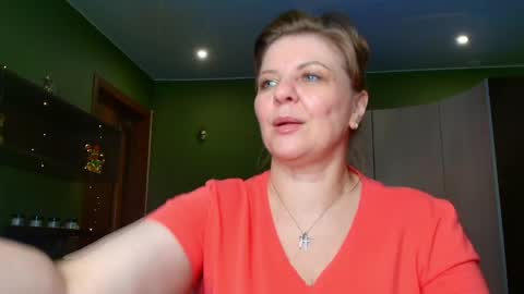 Snapshot of leona_tracie chatting on 05/16/26, 11:20 Leona tracie online show from 05/16/26, 11:20