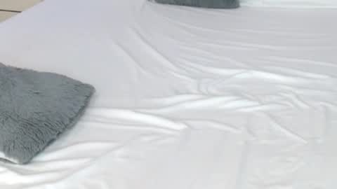 LUCY online show from 12/20/25, 11:01