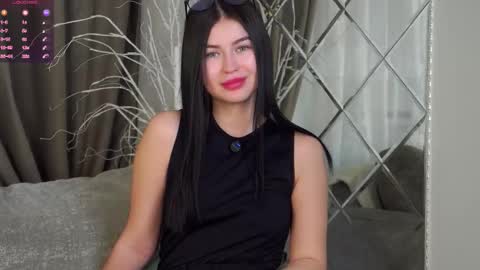 Mila online show from 02/07/26, 01:20