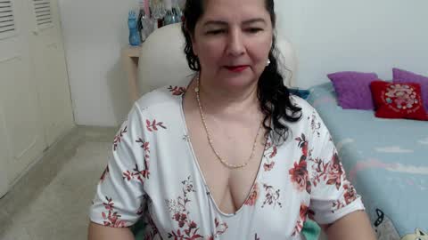 leonela   online show from 03/31/26, 01:51