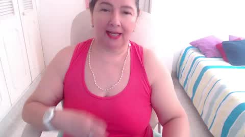 leonela   online show from 05/15/26, 12:23