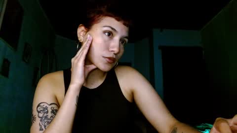 leonela  online show from 09/26/25, 10:47