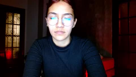 leonela  online show from 10/08/25, 01:58