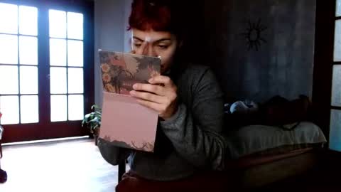 leonela  online show from 10/14/25, 08:20