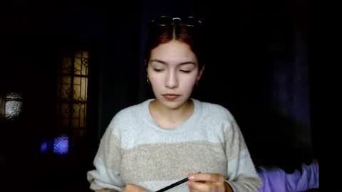 leonela  online show from 10/23/25, 02:33