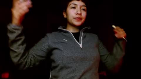 leonela  online show from 10/27/25, 05:33