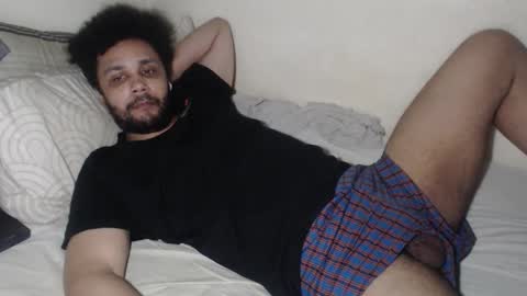 Snapshot of leonevans33 chatting on 02/02/26, 10:41 LSE online show from 02/02/26, 10:41