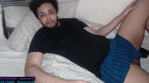 Snapshot of leonevans33 chatting on 02/08/26, 10:46 LSE online show from 02/08/26, 10:46