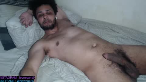 Snapshot of leonevans33 chatting on 02/09/26, 10:25 LSE online show from 02/09/26, 10:25