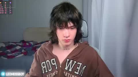 leonkissboy online show from 06/10/26, 06:51