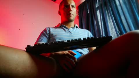 Lenardo jaramillo online show from 02/06/25, 12:48