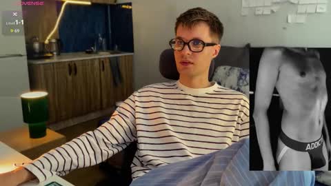 Leon online show from 02/26/26, 04:33