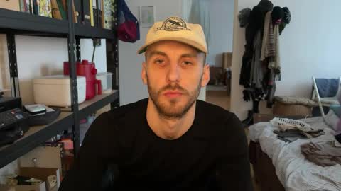 Leon online show from 01/19/26, 02:54