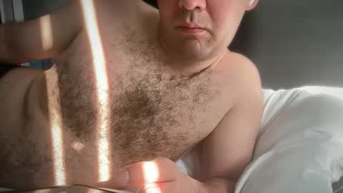 Snapshot of leoo699 chatting on 05/24/26, 04:12 leoo699 online show from 05/24/26, 04:12