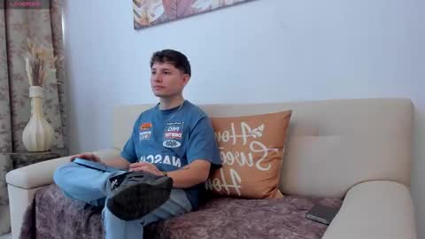 Leo  online show from 10/11/25, 08:40