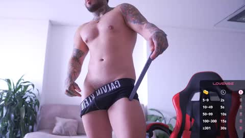 Snapshot of leosalvatore_ chatting on 05/10/26, 04:45 Leo Salvatore online show from 05/10/26, 04:45