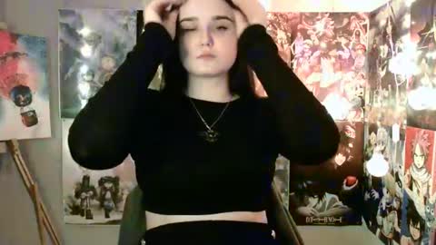 Snapshot of leraaa72 chatting on 01/17/25, 11:49 little secret online show from 01/17/25, 11:49