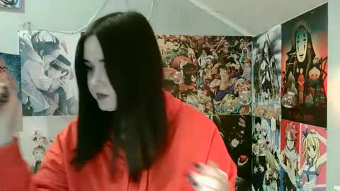 Snapshot of leraaa72 chatting on 02/10/25, 10:31 little secret online show from 02/10/25, 10:31