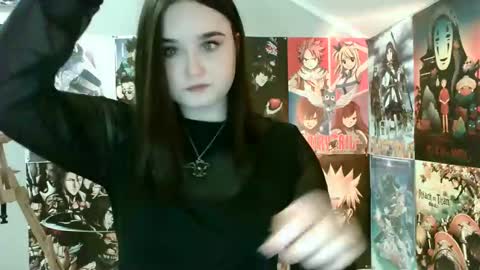 Snapshot of leraaa72 chatting on 02/14/25, 11:10 little secret online show from 02/14/25, 11:10