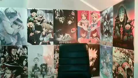 Snapshot of leraaa72 chatting on 02/21/25, 07:23 little secret online show from 02/21/25, 07:23