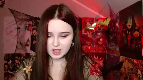 Snapshot of leraaa72 chatting on 10/03/25, 06:10 little secret online show from 10/03/25, 06:10