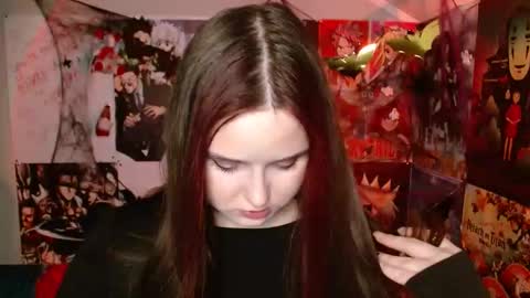 Snapshot of leraaa72 chatting on 10/28/25, 07:49 little secret online show from 10/28/25, 07:49