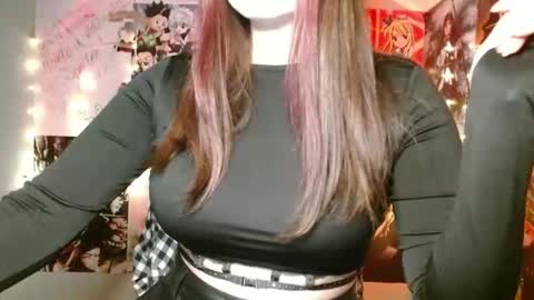 Snapshot of leraaa72 chatting on 11/20/25, 06:07 little secret online show from 11/20/25, 06:07