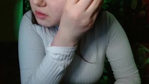 Snapshot of leraaa72 chatting on 02/18/26, 06:09 little secret online show from 02/18/26, 06:09