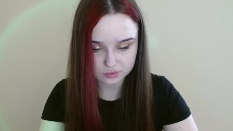 Snapshot of leraaa72 chatting on 03/09/26, 06:17 little secret online show from 03/09/26, 06:17