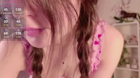 Nicole Moore online show from 04/15/26, 07:58