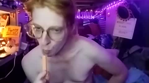 LesleyGumGrass- The Boring Trans girl online show from 10/16/25, 09:49