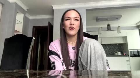 Hello my name is Carry online show from 03/05/26, 07:26