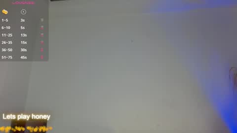 Snapshot of leslie17_ chatting on 09/17/25, 12:51 Leslie online show from 09/17/25, 12:51