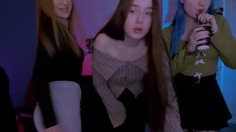 leslie_bird online show from 03/21/26, 09:58