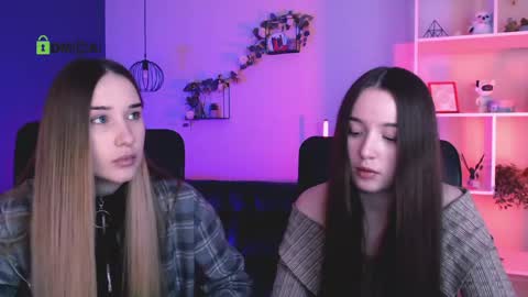 leslie_bird online show from 04/20/26, 09:01