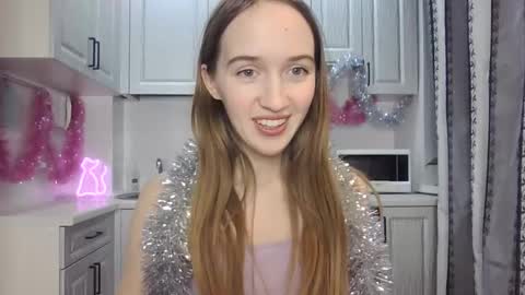 Snapshot of leslie_my_lovee chatting on 12/16/24, 11:07  LESLIE   online show from 12/16/24, 11:07