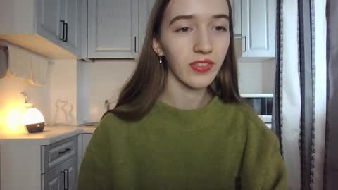 Snapshot of leslie_my_lovee chatting on 09/28/25, 11:04  LESLIE   online show from 09/28/25, 11:04