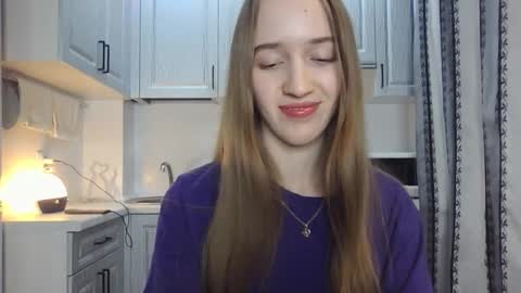 Snapshot of leslie_my_lovee chatting on 10/02/25, 07:21  LESLIE   online show from 10/02/25, 07:21