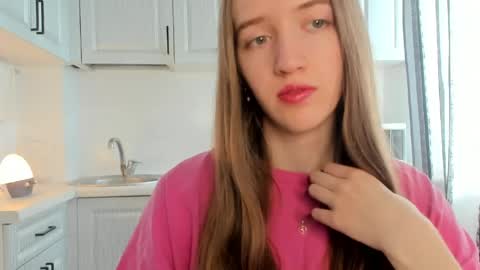  LESLIE   online show from 04/14/26, 10:43