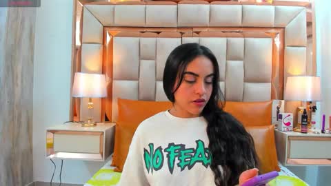 LeslieBush online show from 11/09/25, 11:08