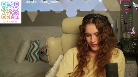 Snapshot of lesliekorfs chatting on 11/28/25, 10:23 LeslieKorfs online show from 11/28/25, 10:23